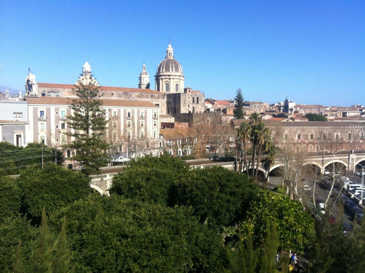 Attico Mea Villa Catania Bagian luar foto