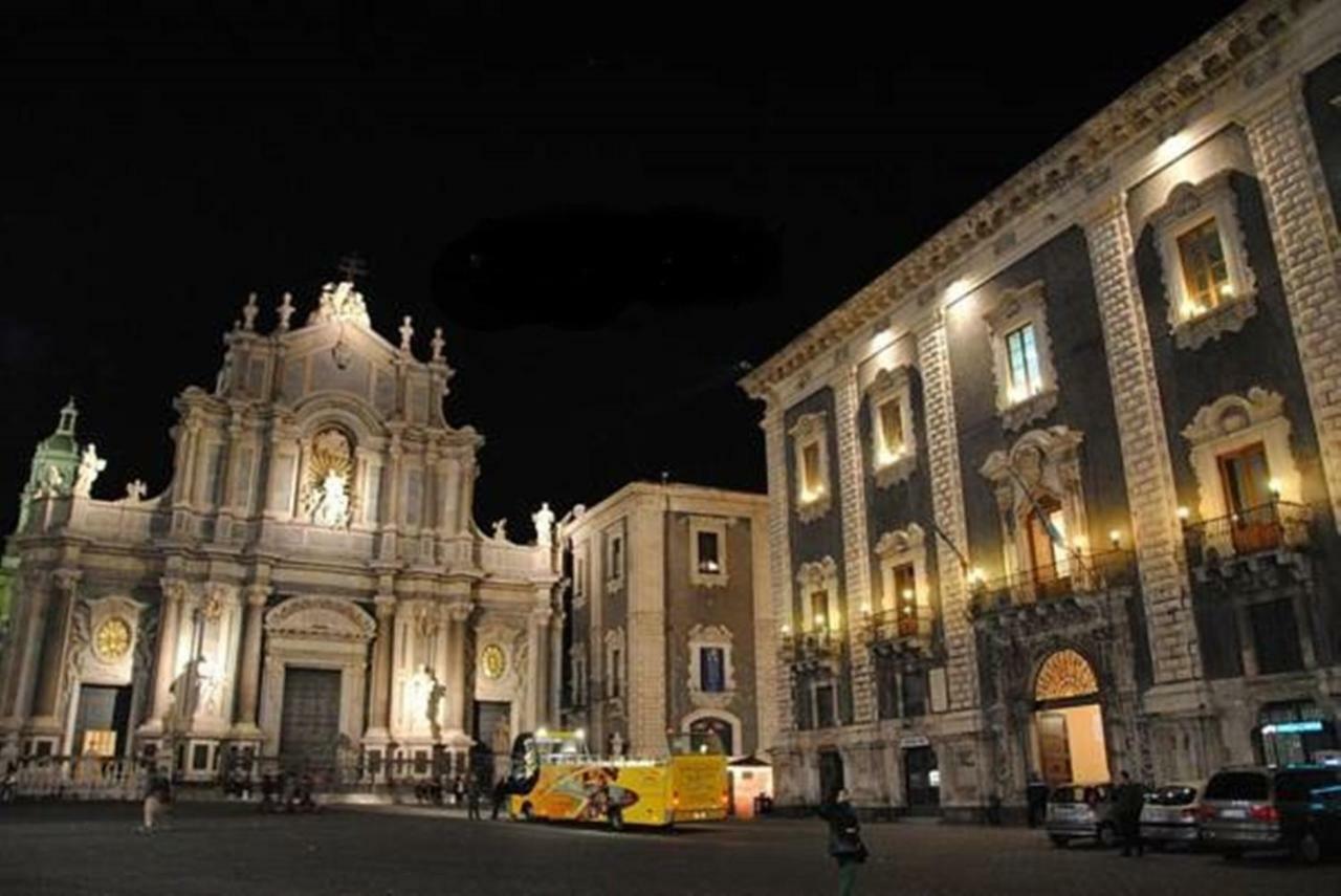 Attico Mea Villa Catania Bagian luar foto